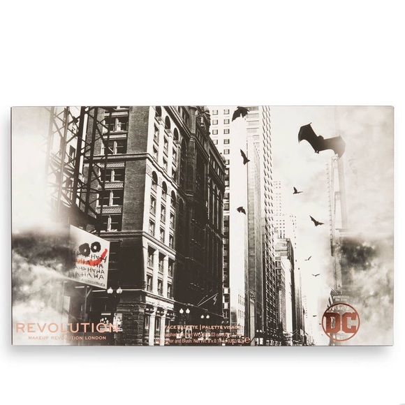 Makeup Revolution X DC Universe Large Palette Eyeshadow Blush New in box - Picture 3 of 6